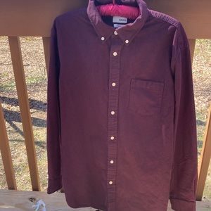 Sonoma cotton burgundy button down shirt